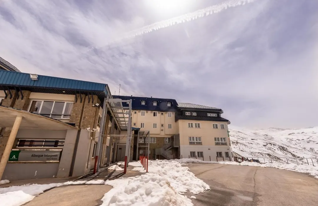 Albergue Inturjoven Sierra Nevada-1